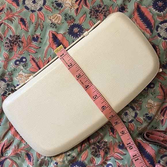 Beautiful PERRIN statement peace wallet/clutch. Excellent condition. - Picture 7 of 7